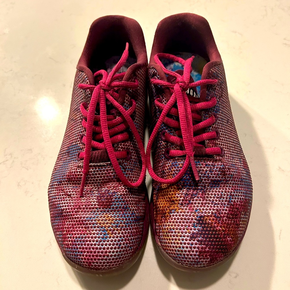 Nobull limited edition artwork shoe. Size 8.